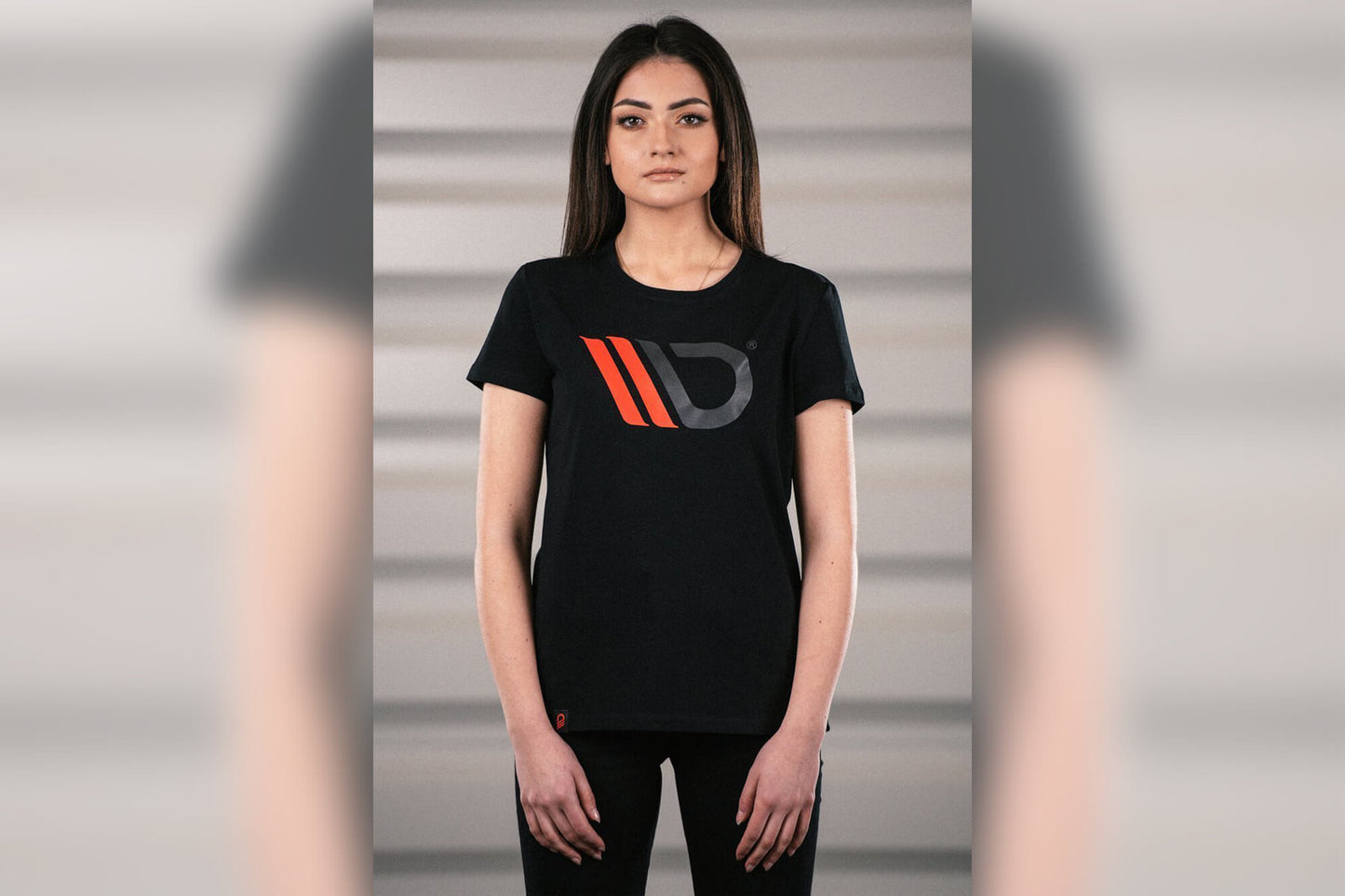 Tricou negru de dama Maxton Design cu logo rosu