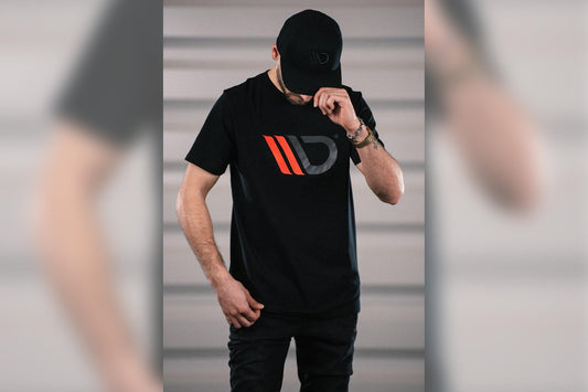 Tricou negru de barbati Maxton Design cu logo rosu