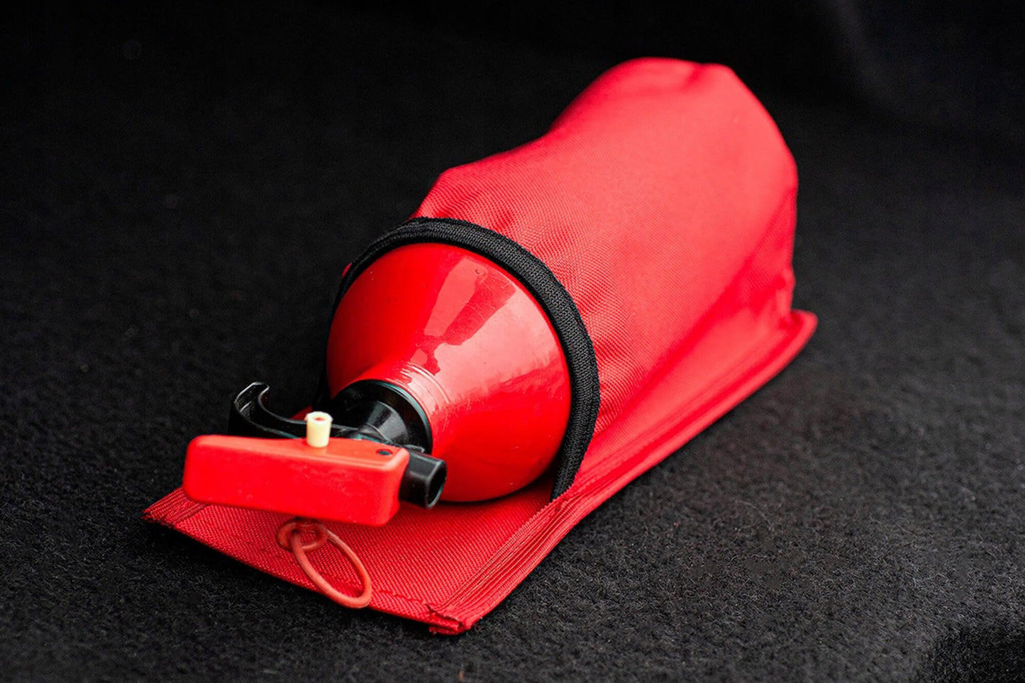 Husa Carpassion cu Velcro pentru stingator, neagra