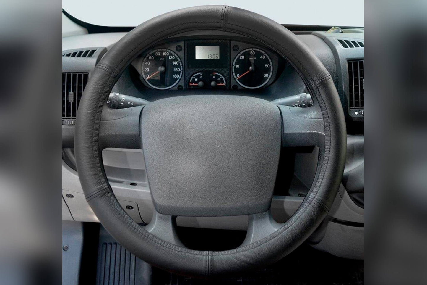 Husa volan Carpassion din piele pentru autobuz, marimea XL (49-51cm), neagra, fara cusaturi