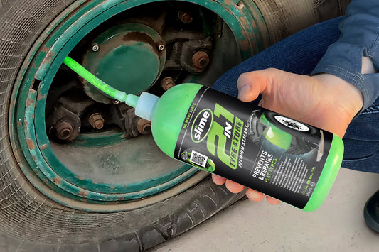 Solutie Slime 2-in-1 pentru anvelope si camere, previne si repara, potrivita pentru toate anvelopele off-road, 946ml