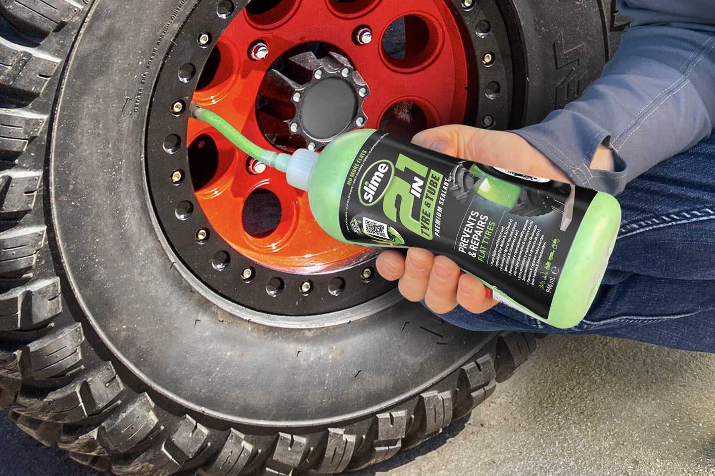 Solutie Slime 2-in-1 pentru anvelope si camere, previne si repara, potrivita pentru toate anvelopele off-road, 946ml