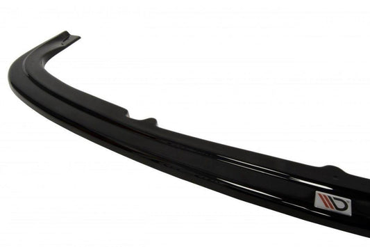 Spoiler Maxton Design pentru bara frontala R32 la VW Golf IV (2002-2004), negru mat