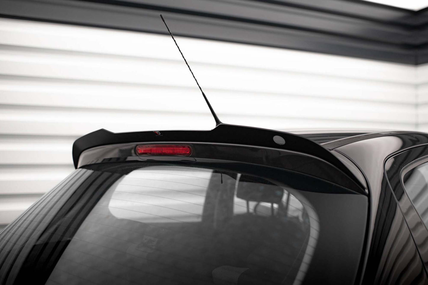 Spoiler Maxton Design pentru Peugeot 207 Sport (2006-2009), lac negru