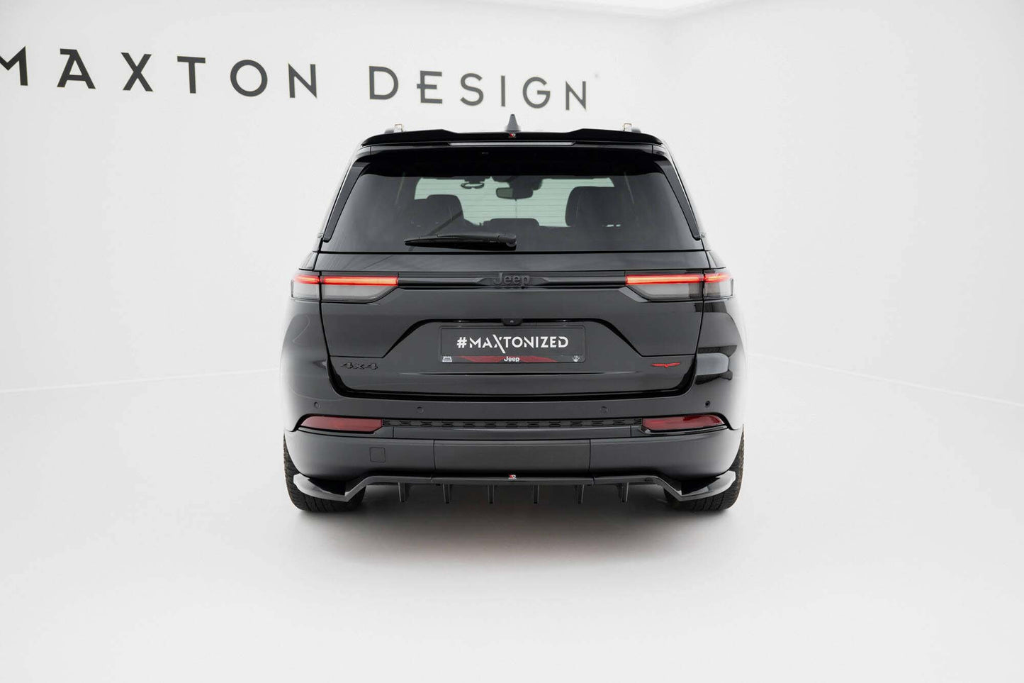 Spoiler bara spate Maxton Design pentru Jeep Grand Cherokee Trailhawk (dupa 2021), lac negru