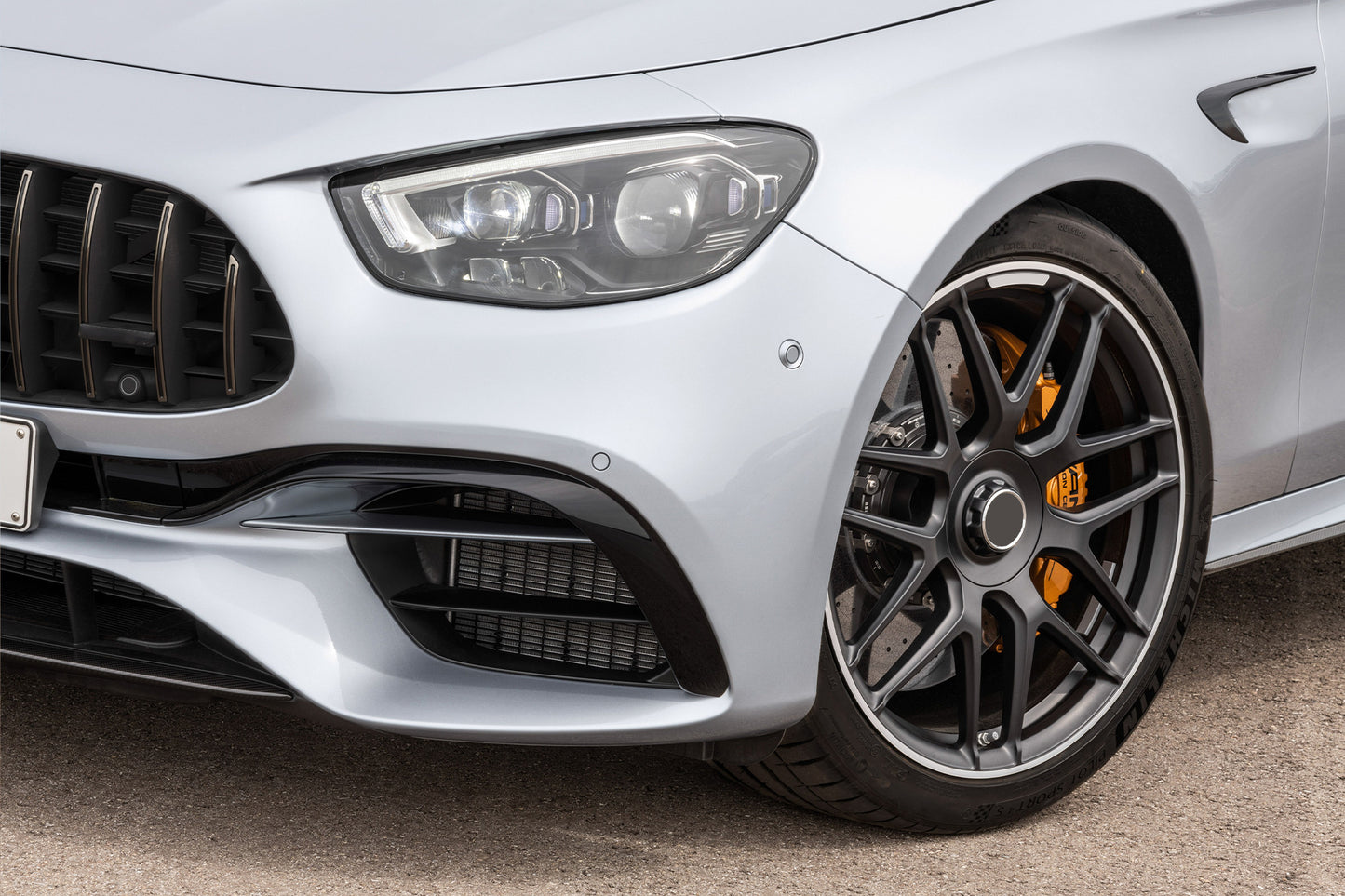 63-style package compatible with Mercedes E-Class W213 sedan (post-2020)