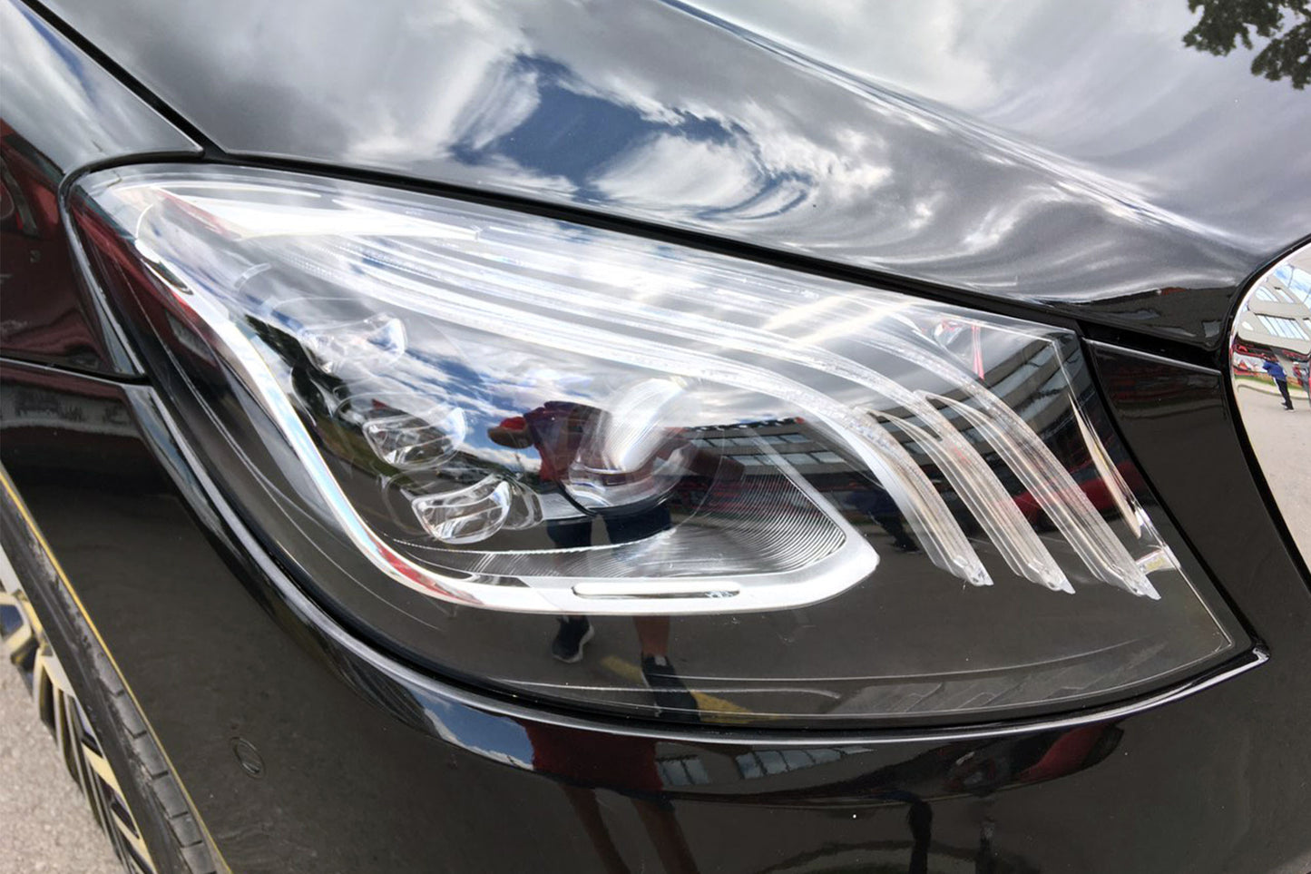 Pachet tuning tip 63 compatibil cu Mercedes S W222 (2013-2017), cu faruri, stopuri, grilă, praguri laterale, compatibil cu ampatament lung