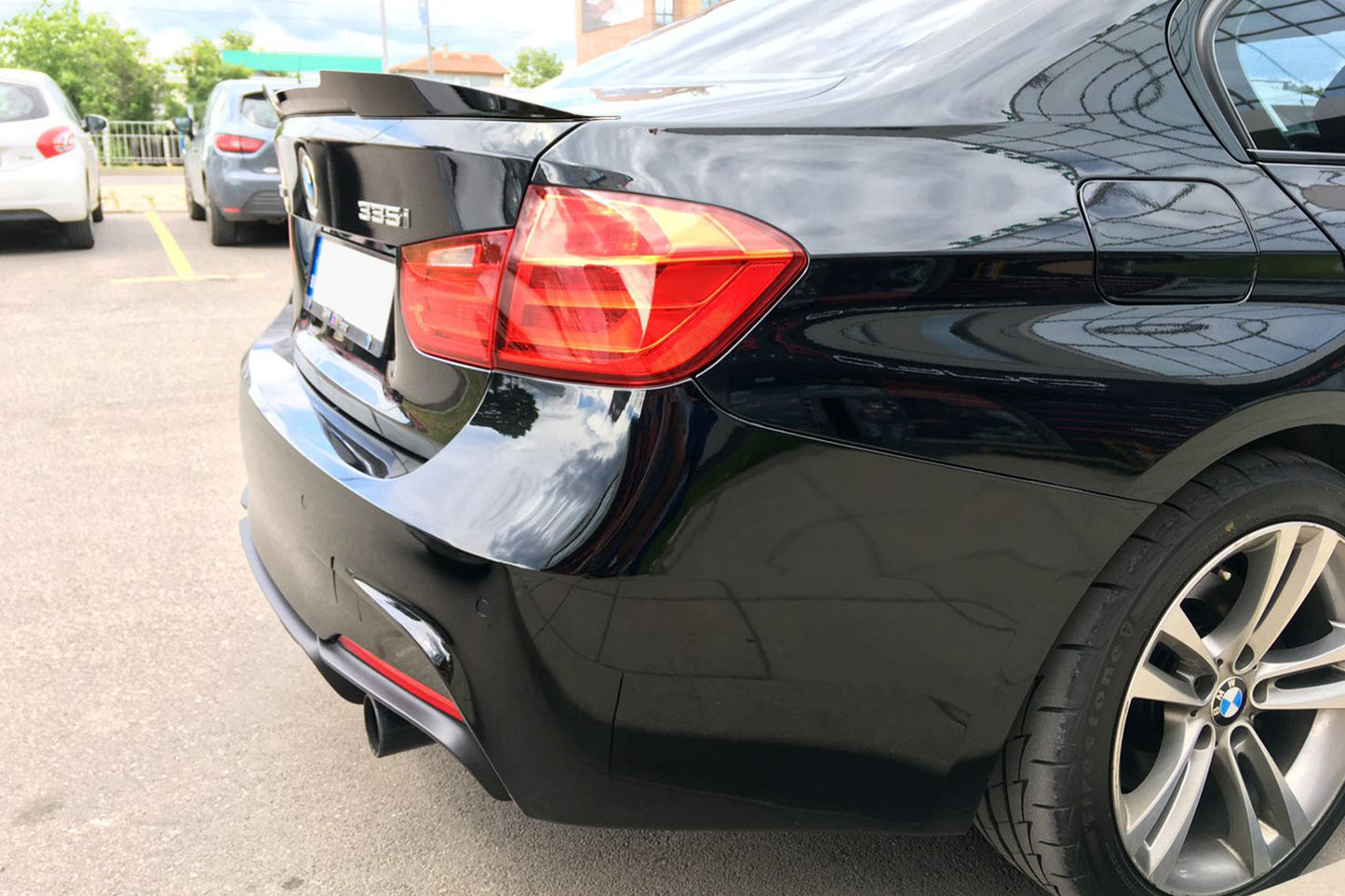 Pachet tuning compatibil cu BMW Seria 3 F30 sedan (2011-2019)