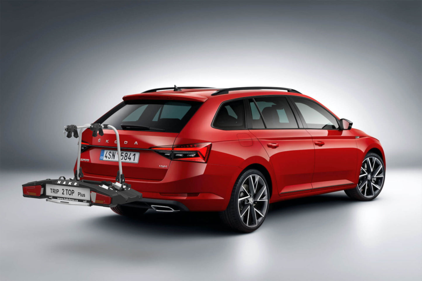 Suport bicicleta pentru carlig de remorcare Hakr model Trip 2 Top Plus, pentru 2 biciclete