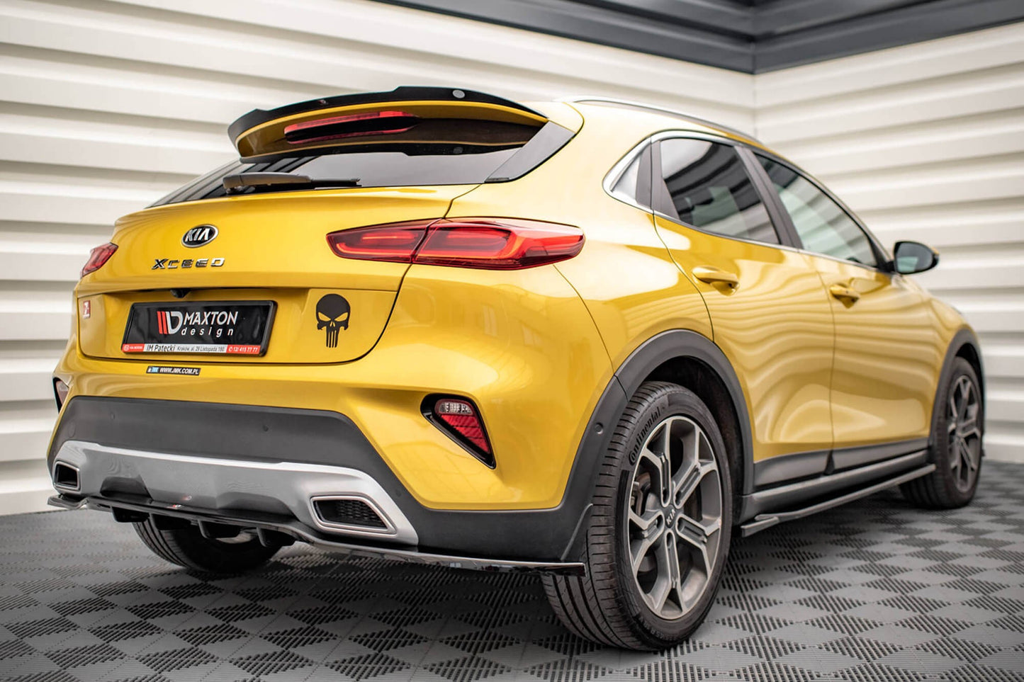 Maxton Design insert difuser bara spate pentru Kia Xceed (2019+), culoare carbon