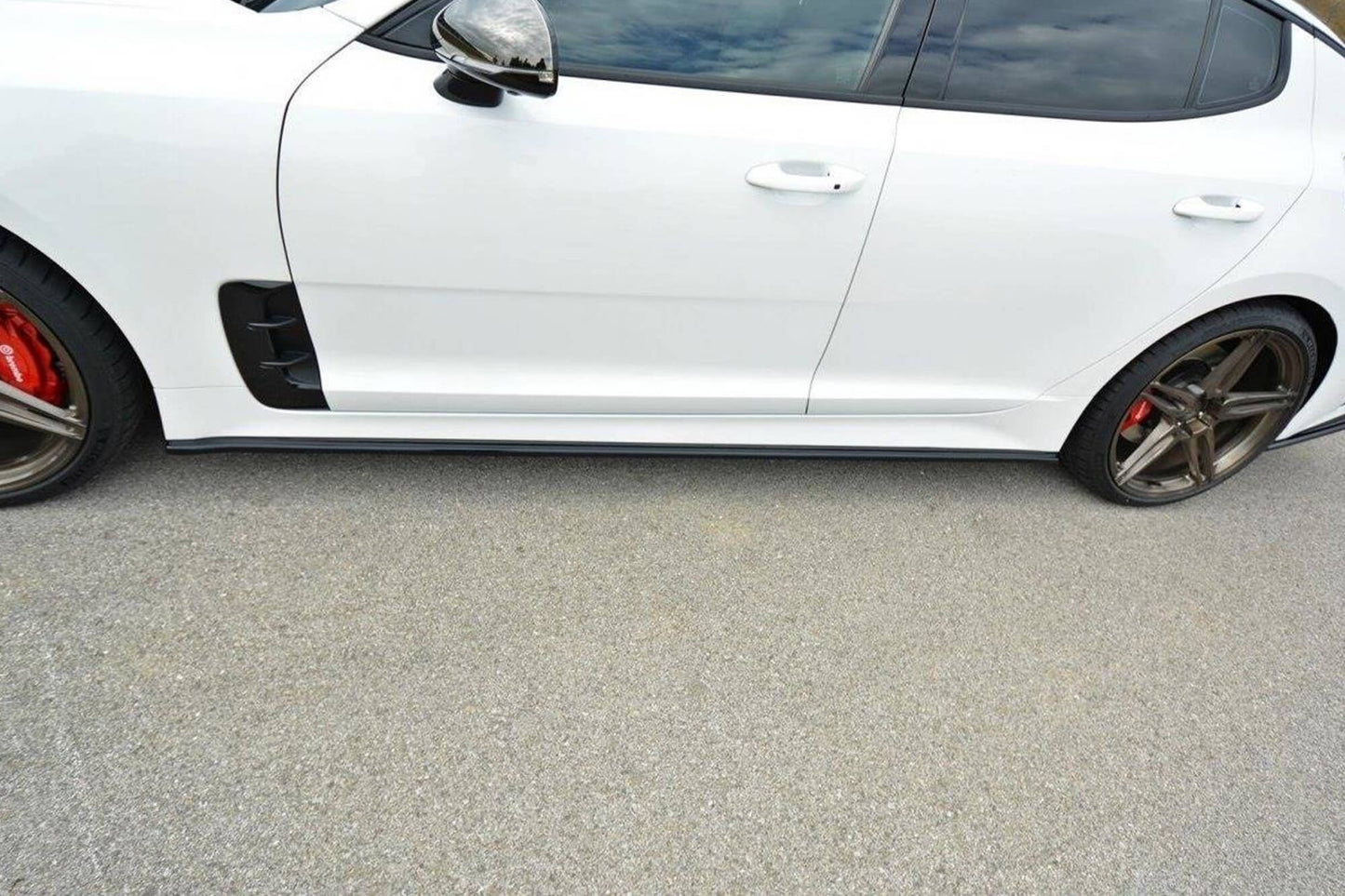 Maxton Design inserții prag tip GT pentru Kia Stinger (2017+), negru lucios