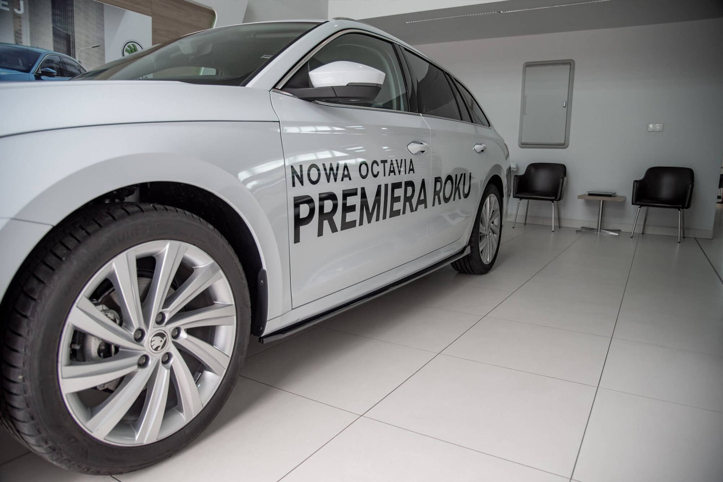 Praguri Maxton Design versiunea 1 pentru Skoda Octavia (după 2019), culoare carbon