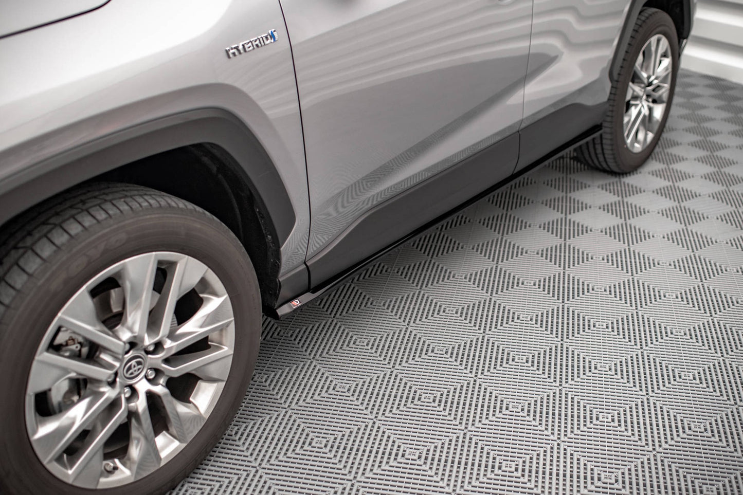 Praguri Maxton Design pentru Toyota Rav4 (dupa 2019), culoare carbon