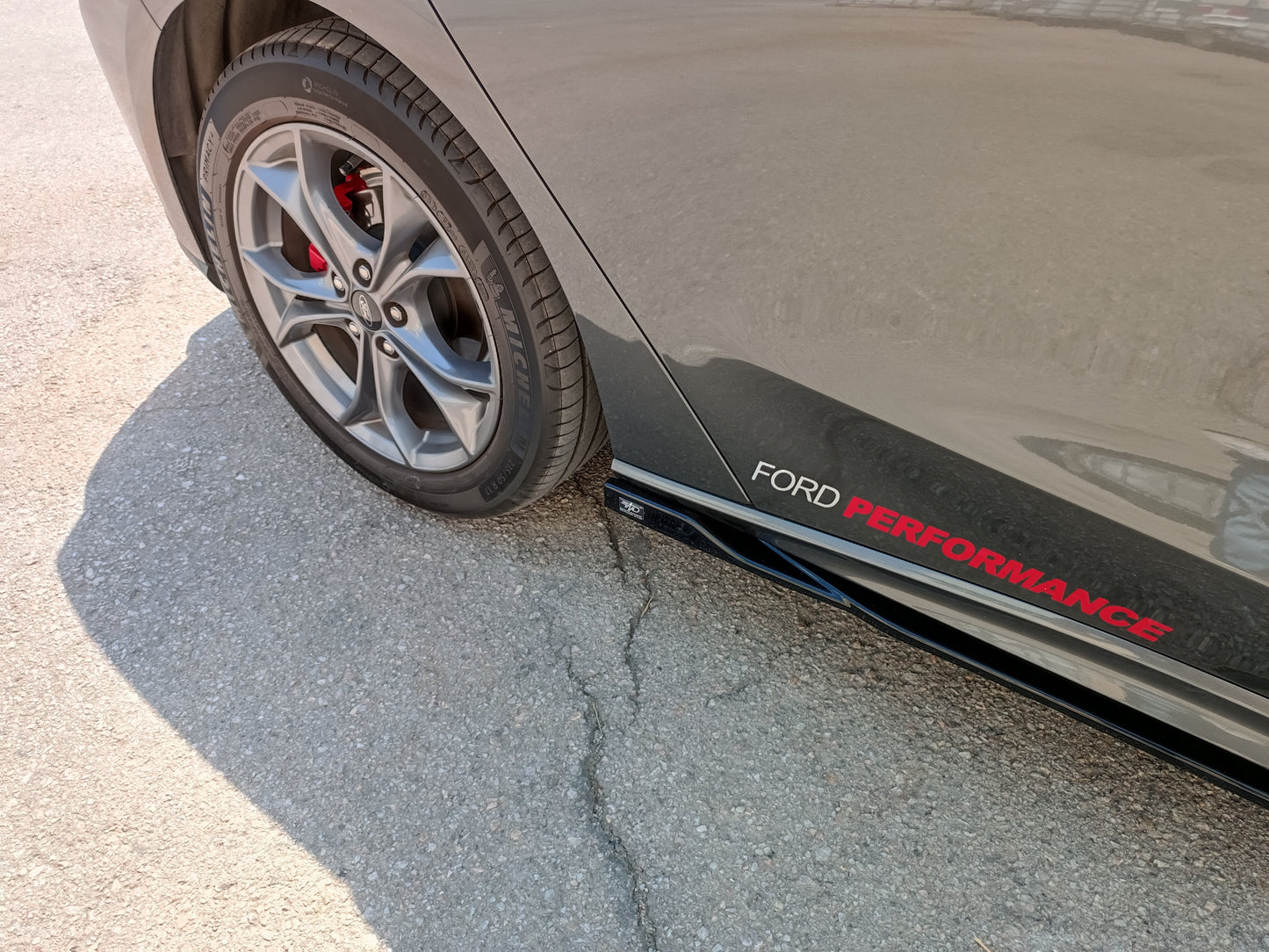 Praguri usi Motordrome Design pentru Ford Focus Mk4 ST/ST-Line (dupa 2018)