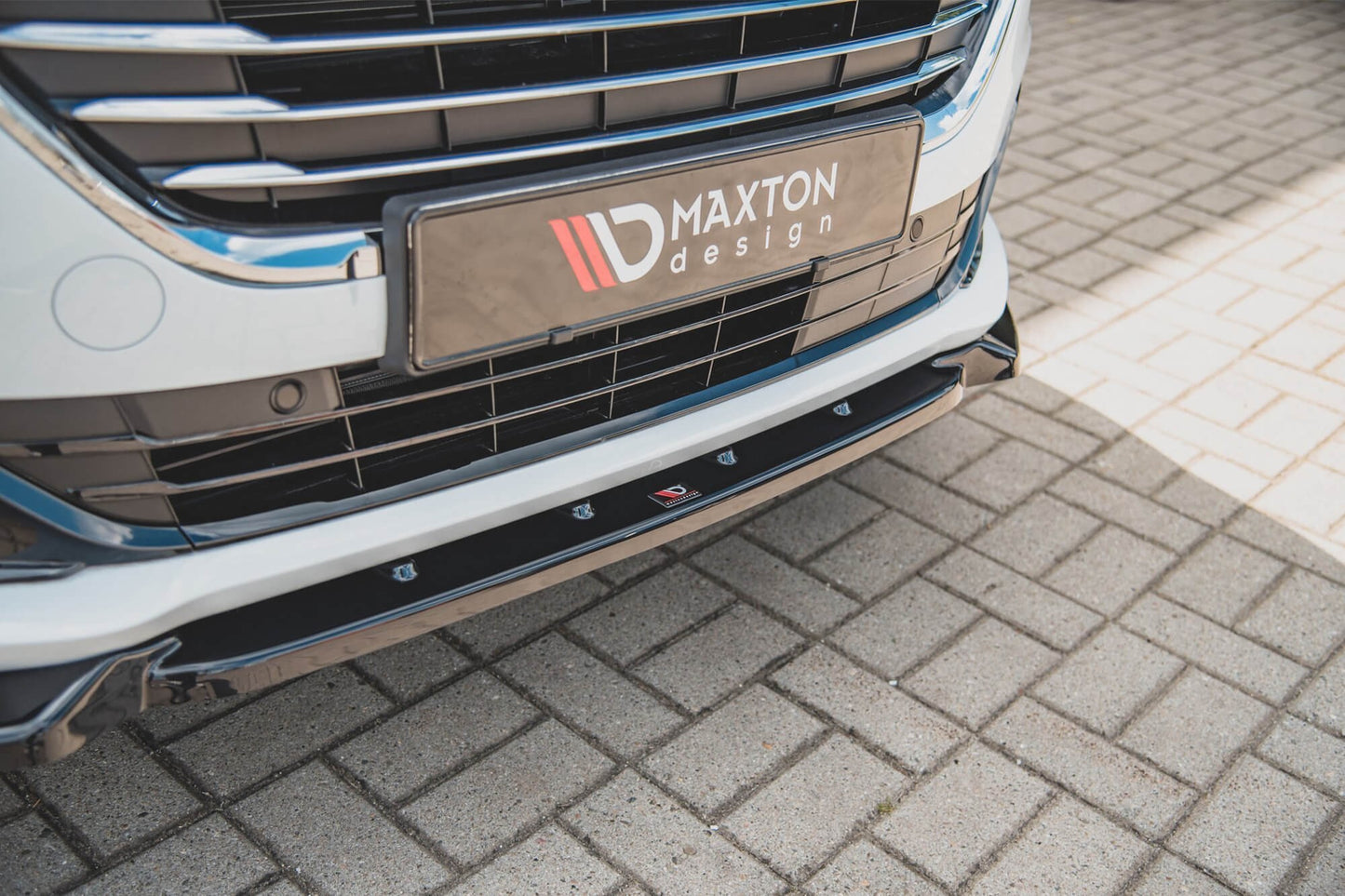 Spoiler bara fata Maxton Design pentru Ford Mondeo (2019-), negru mat