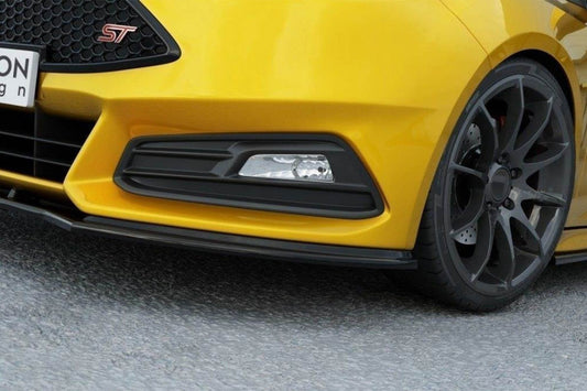 Spoiler Maxton Design versiunea 1 pentru bara fata ST a Ford Focus (2015-2018), negru lucios