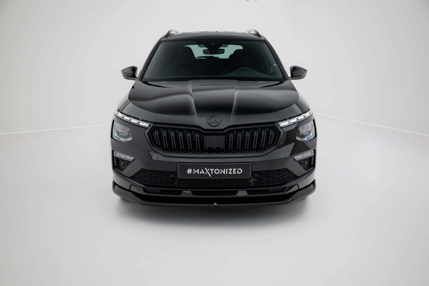 Spoiler Maxton Design versiunea 1 pentru bara față a Skoda Kamiq Monte Carlo (după 2023), lac negru