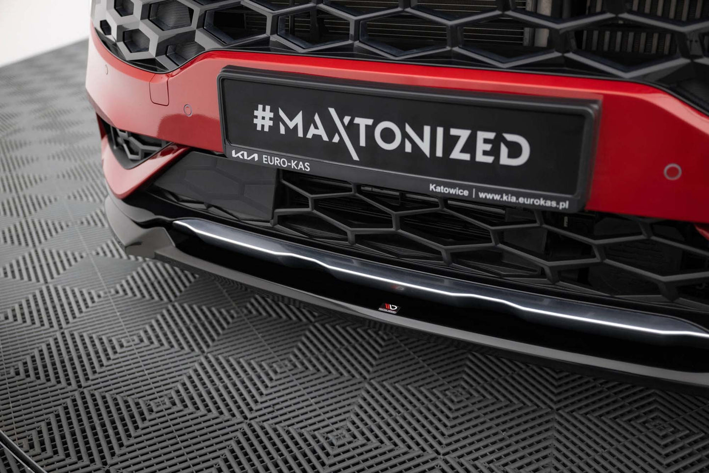 Maxton Design versiune 1 spoiler pentru bara fata GT-Line a Kia Sportage (2021+), lac negru