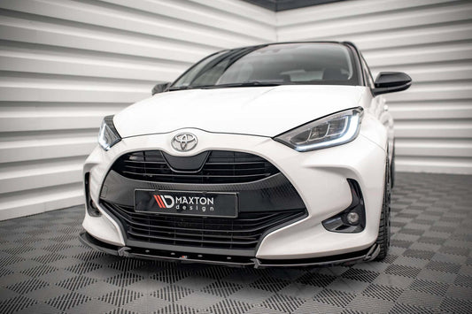 Spoiler Maxton Design versiunea 2 pentru bara fata a Toyota Yaris MK4 (2019+), negru lac
