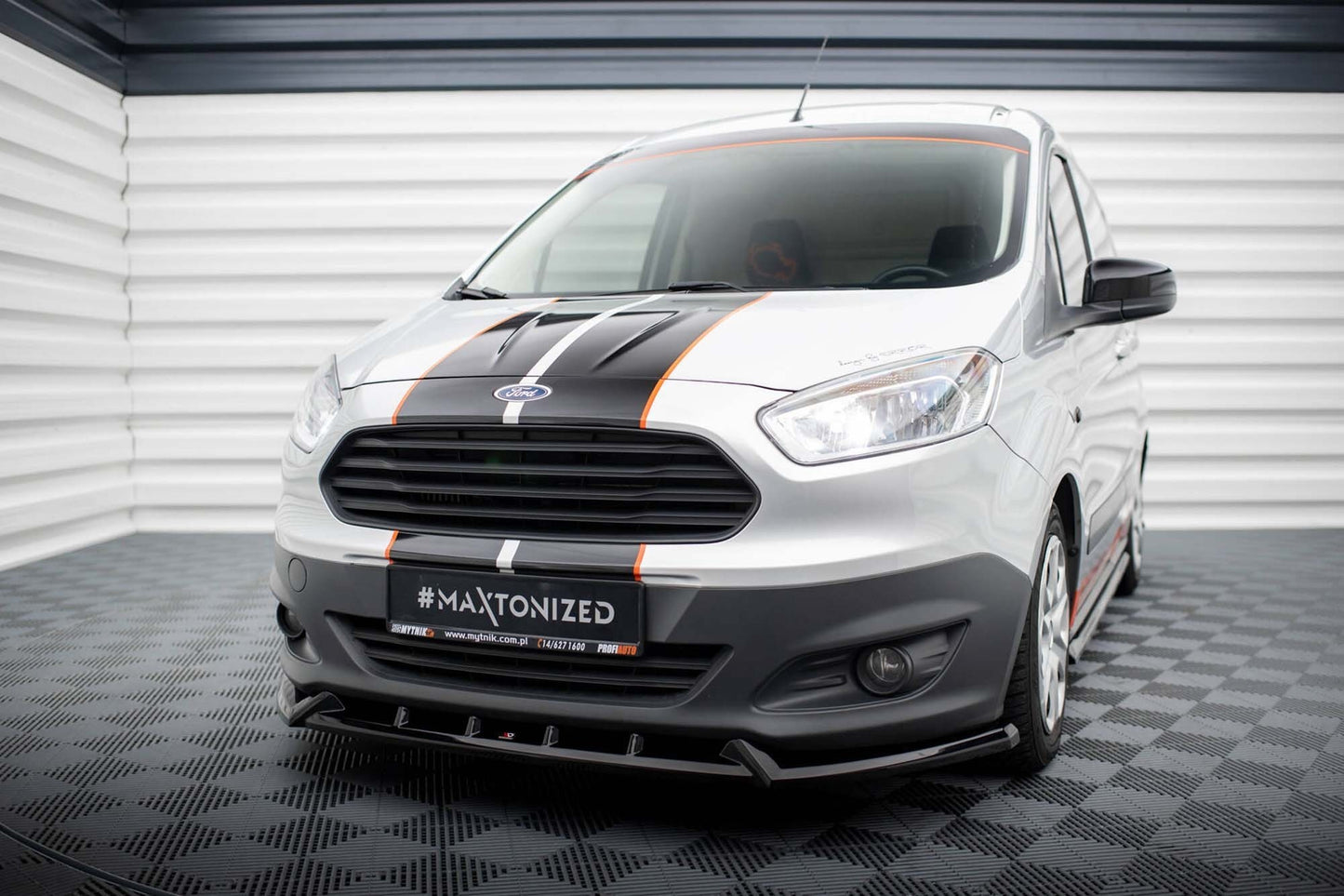 Maxton Design spoiler bara fata pentru Ford Transit Courier (2014-2017), negru lucios