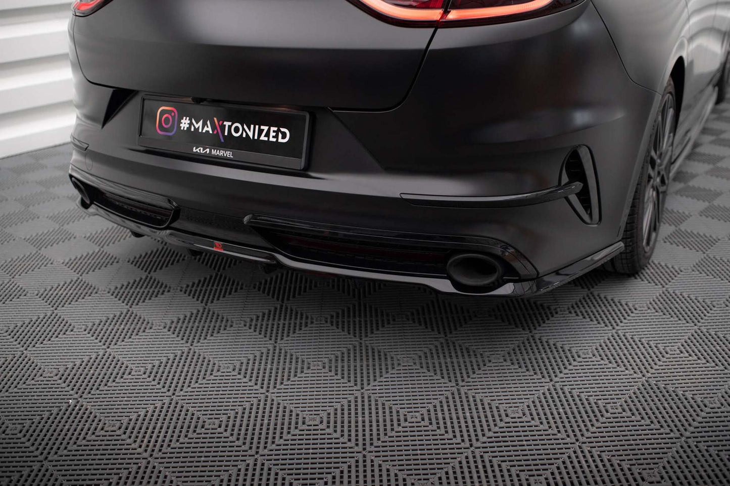 Spoiler bara spate GT Maxton Design pentru Kia Proceed (2022+), negru lac
