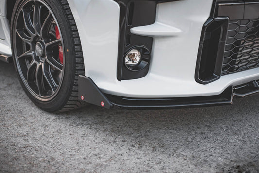 Spoiler cu aripioare Maxton Design versiunea 2 pentru bara fata GR a Toyota Yaris (dupa 2020), culoare carbon