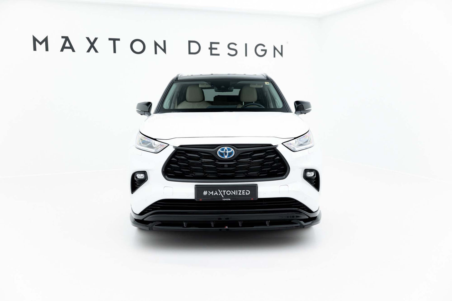 Spoiler Maxton Design versiunea 2 pentru bara fata Toyota Highlander (dupa 2019), negru lacuit