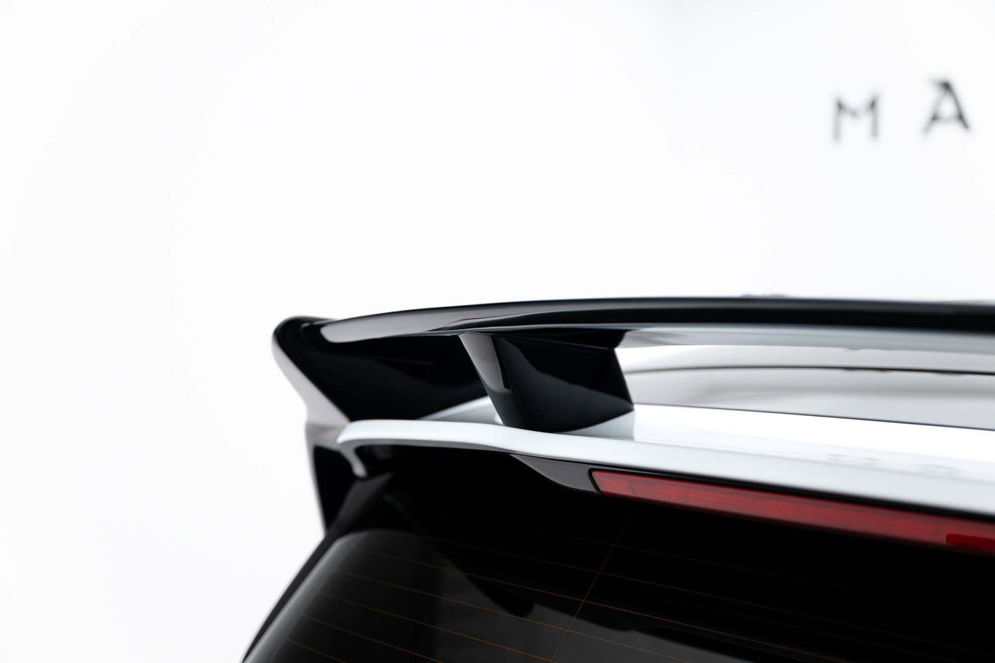 Maxton Design spoiler plafon pentru Ford Fiesta ST / ST‑Line (2017‑2024), negru lacuit