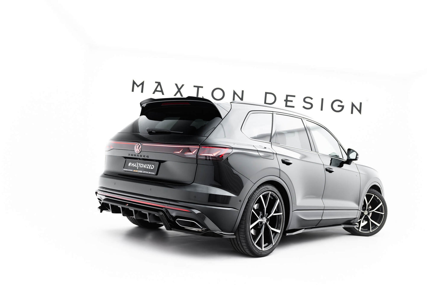 Maxton Design spoiler pentru bara spate R‑Line a Volkswagen Touareg Mk3 facelift (dupa 2023), negru lacuit