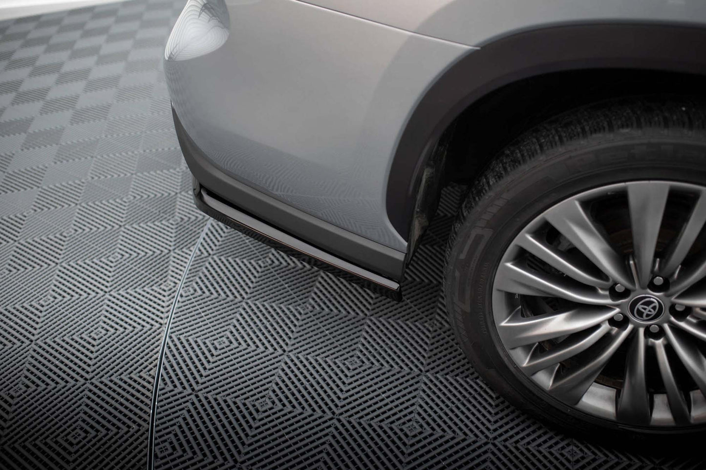 Side Skirts Diffusers Maxton Design for Toyota Highlander (from 2019), gloss black