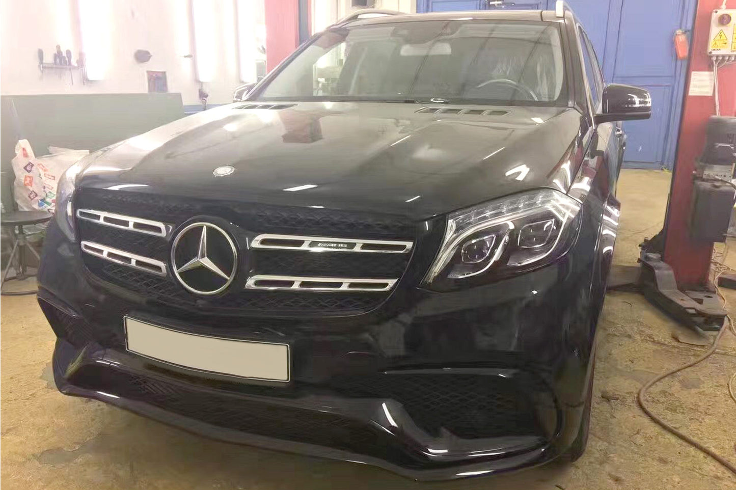 Bodykit AMG tip 63 pentru Mercedes GLS X166 (după 2015)
