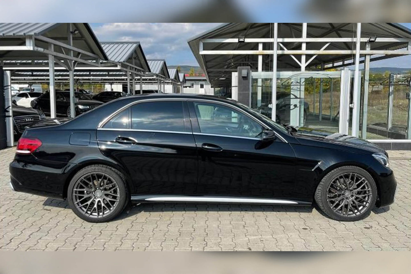 Pachet caroserie AMG tip E63 compatibil cu Mercedes E class W212 (2014–2016)