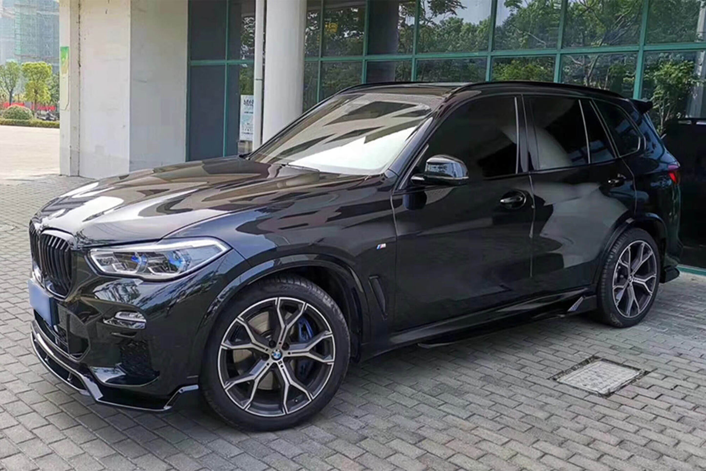 BMW X5 G05 (din 2019 încoace) Pachet aerodinamic compatibil cu pachet M, vopsit negru lucios