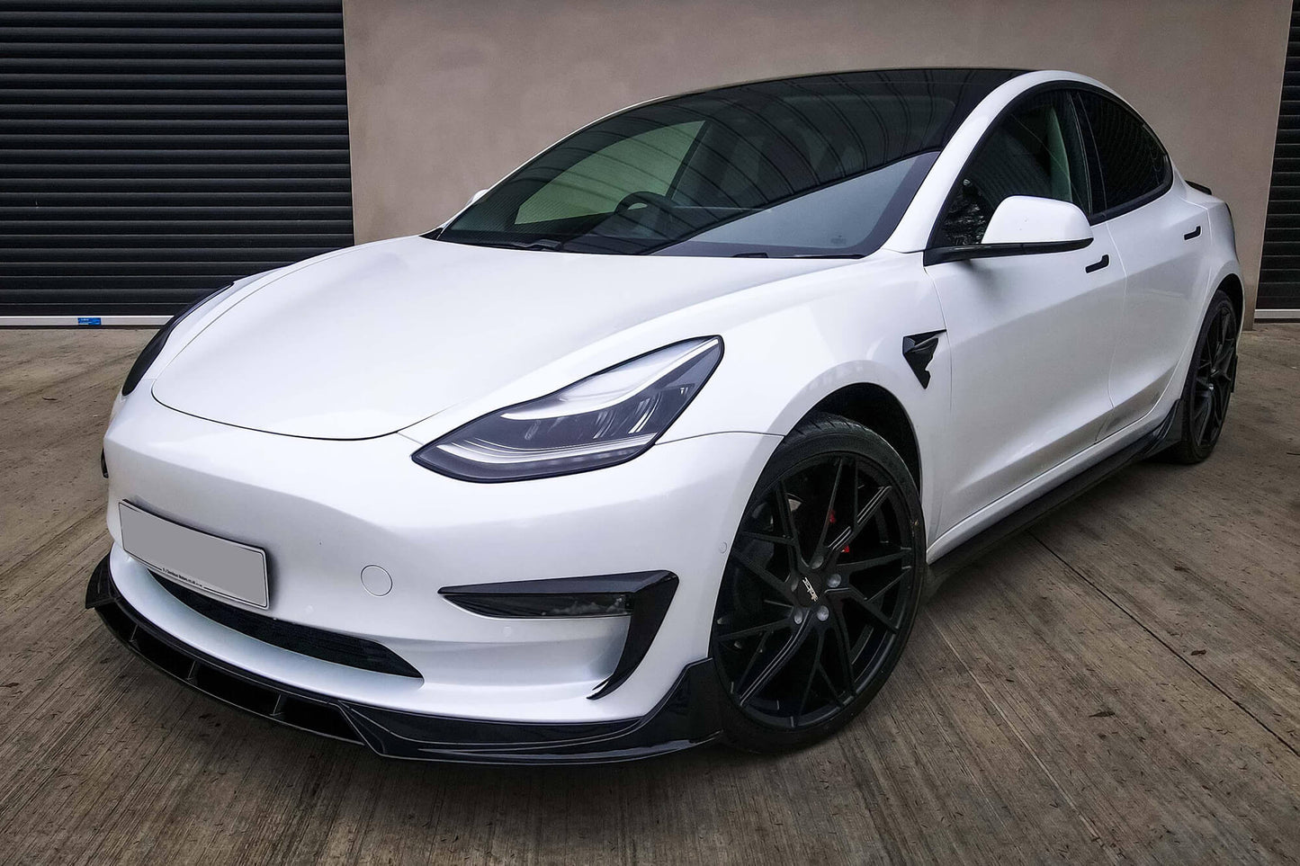 Aero package compatible with Tesla Model 3 (after 2017) with gloss black elements