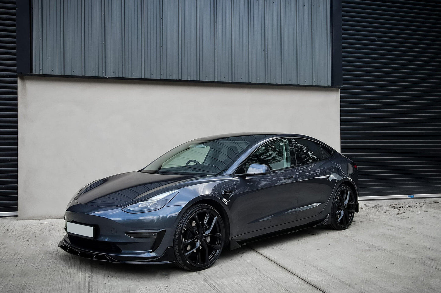 Aero package compatible with Tesla Model 3 (after 2017) with gloss black elements