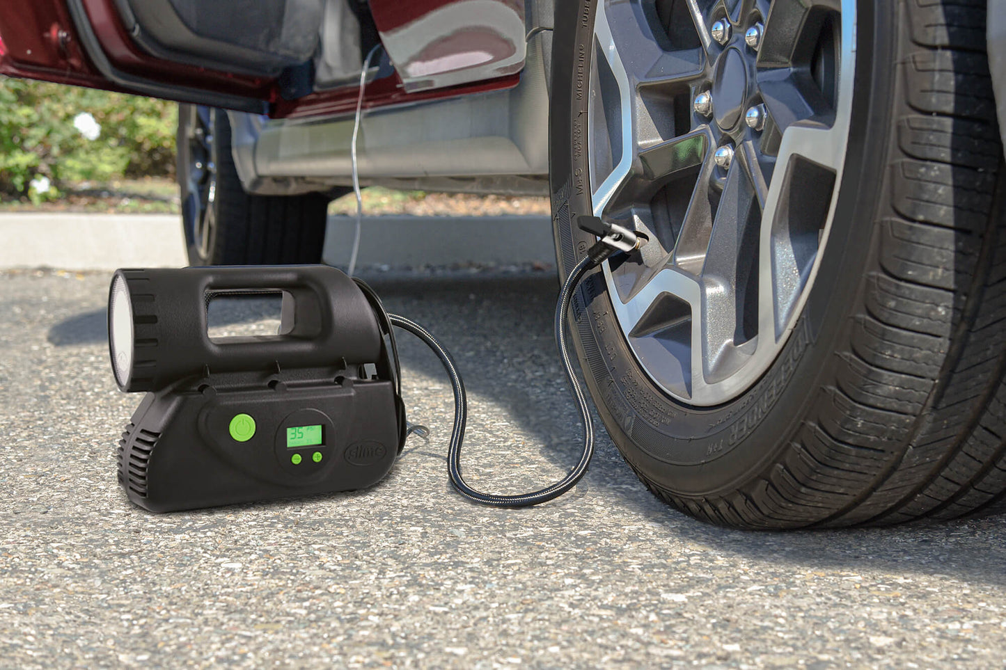 Deluxe Digital Tyre Inflator