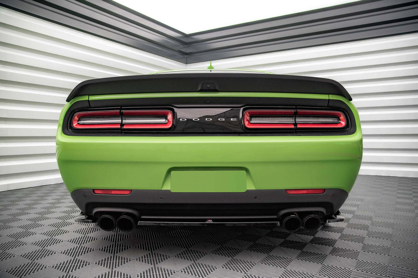 Extensie bara spate Maxton Design pentru Dodge Challenger SRT Hellcat Widebody (2015-2023), negru lacuit