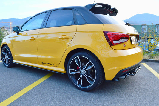 Inserții tip S1 pentru praguri Maxton Design pentru Audi A1 8X 2014-2018, negru lucios