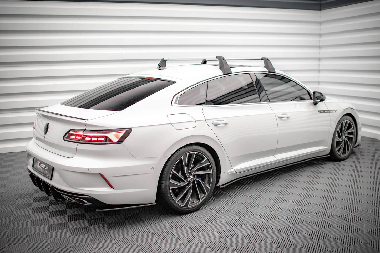 Insertii praguri Maxton Design versiunea 2 pentru Volkswagen Arteon R, R-line dupa 2020, negru mat
