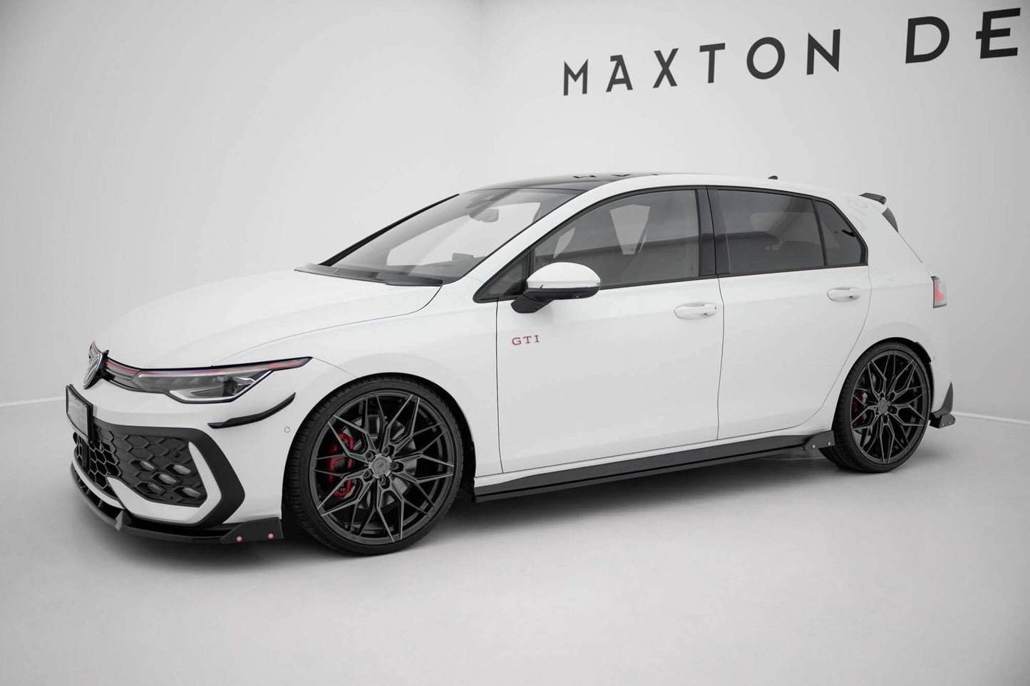 Maxton Design extensii praguri versiunea 2 pentru Volkswagen Golf GTI, GTE, GTI Clubsport, GTD, R-Line Seria VIII (2020-2024), lac negru