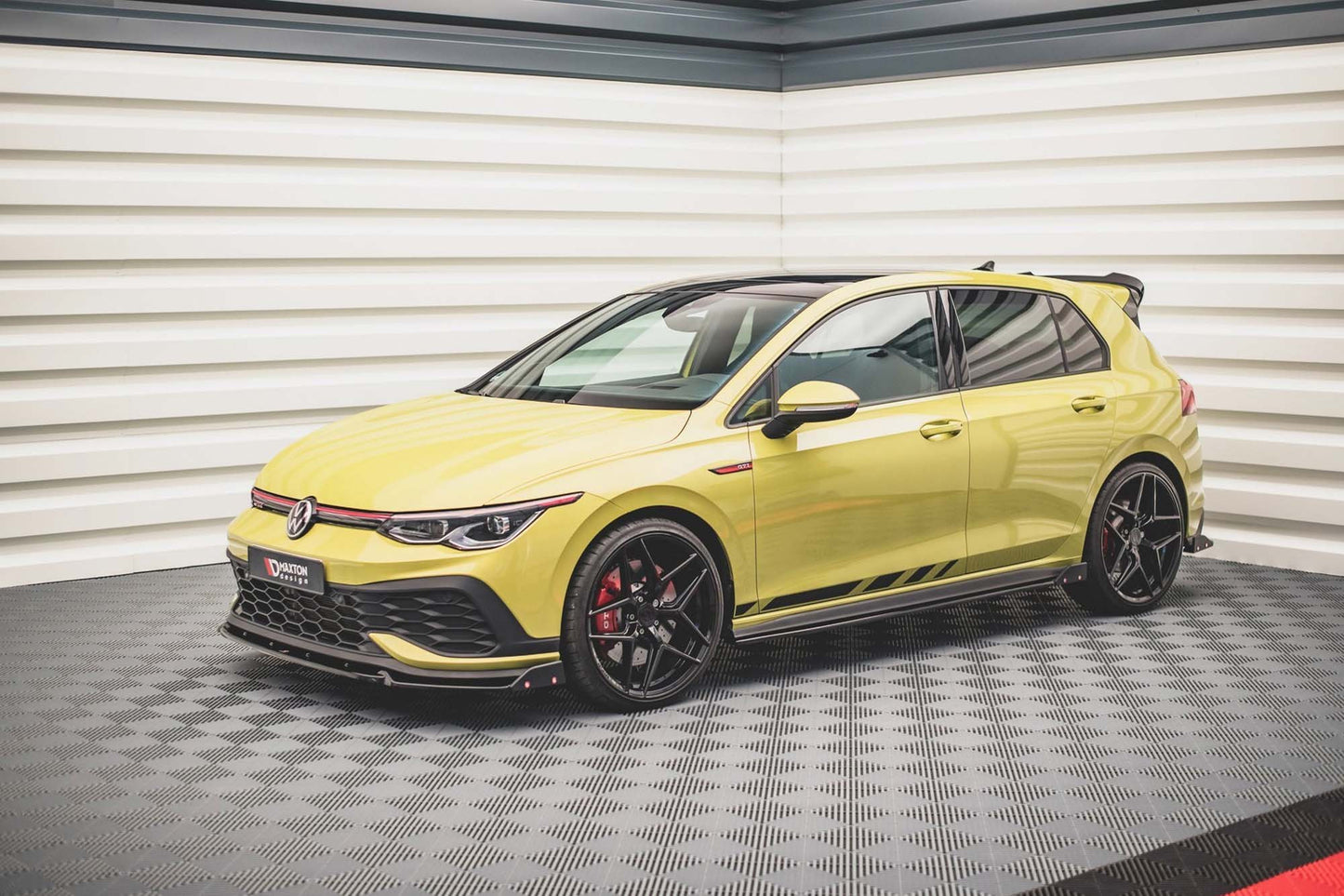Maxton Design extensii praguri versiunea 2 pentru Volkswagen Golf GTI, GTE, GTI Clubsport, GTD, R-Line Seria VIII (2020-2024), lac negru
