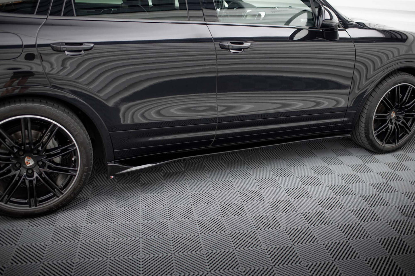 Praguri Maxton Design pentru Porsche Cayenne (2014-2018), lac negru