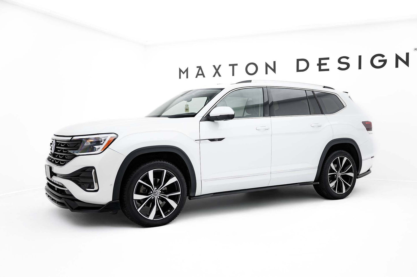 Praguri Maxton Design pentru Volkswagen Atlas R-Line dupa 2023, negru lucios
