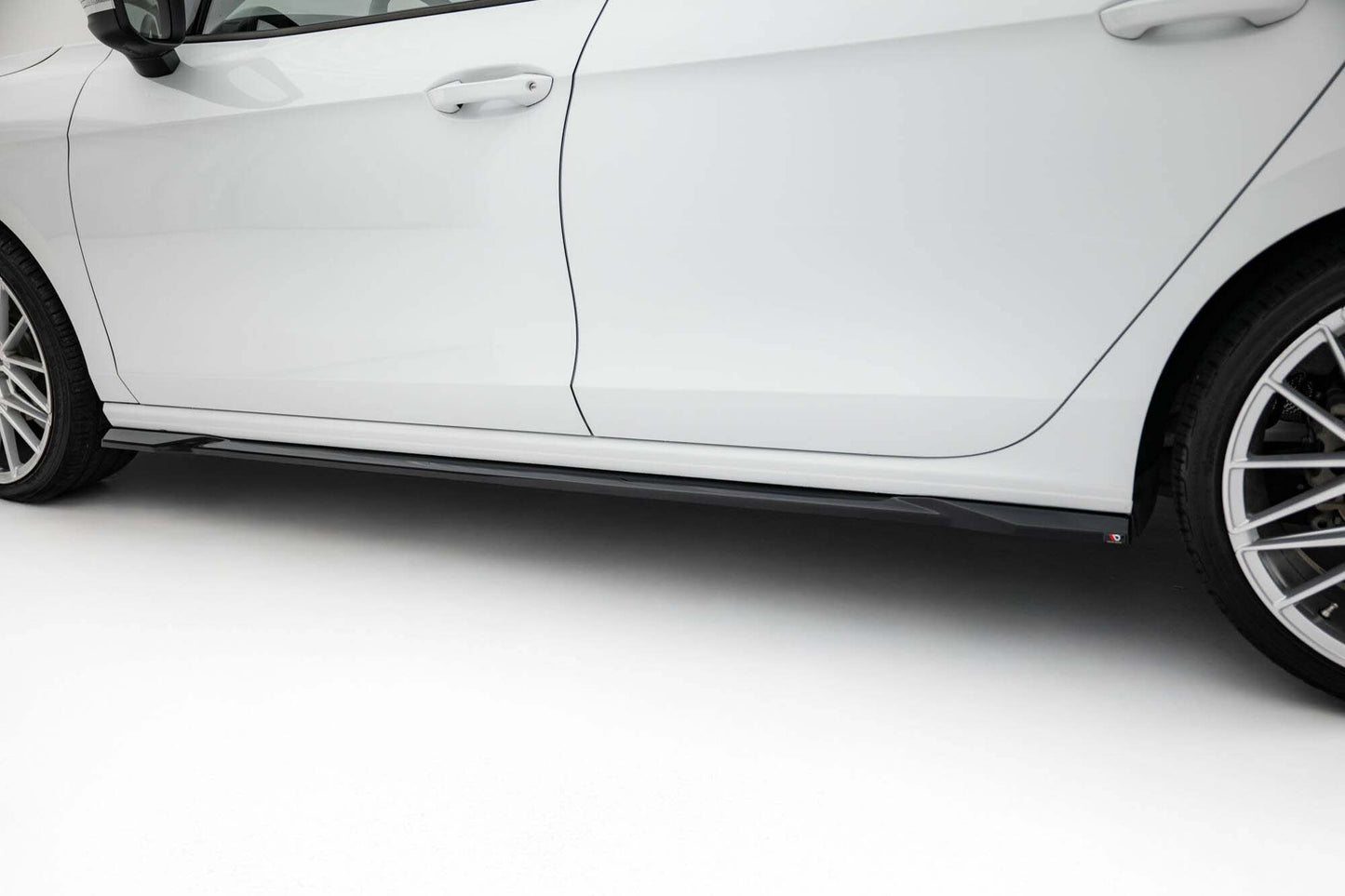 Praguri Maxton Design pentru Volkswagen Passat B9 (dupa 2024), lac negru