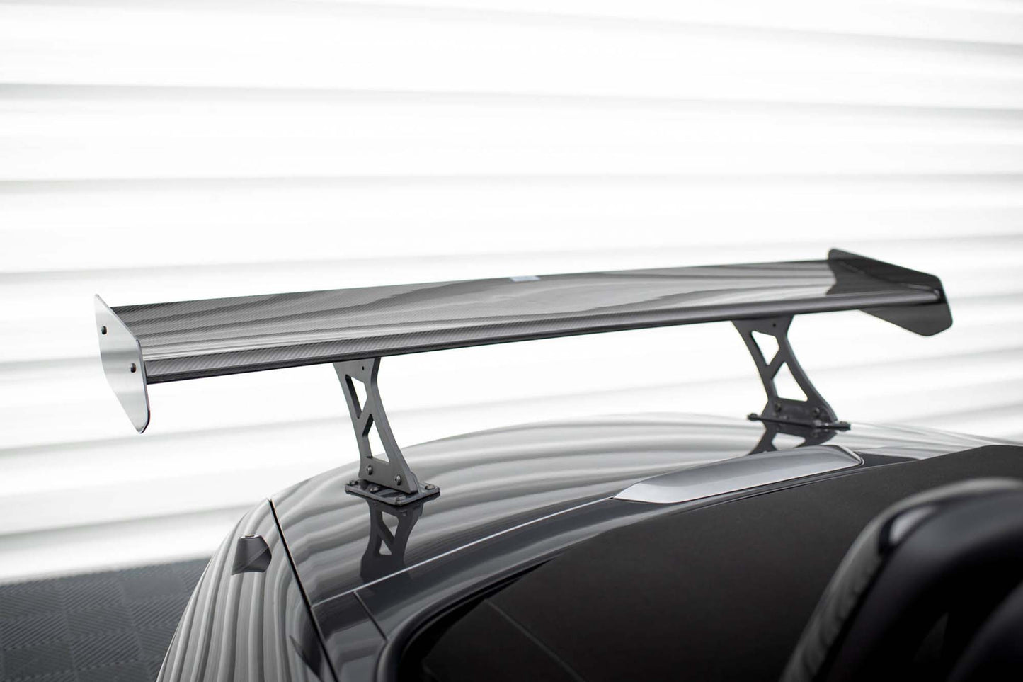 Spoiler JDM Maxton Design din carbon, model aripa cu stop de frana LED pentru Mazda MX-5 ND (dupa 2015)