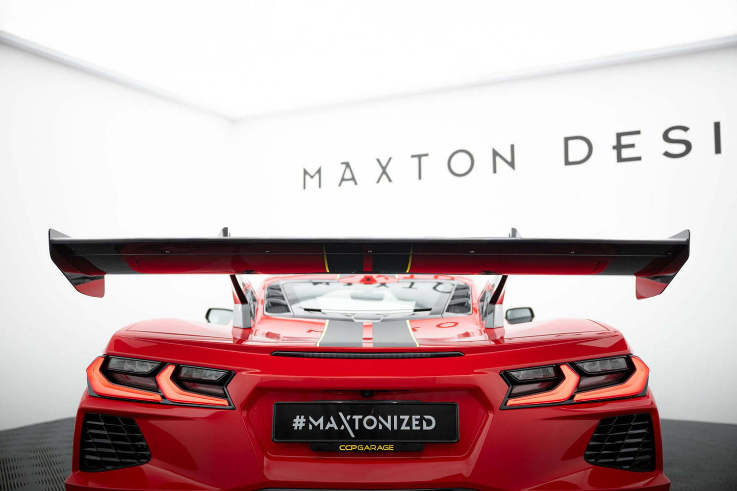 Spoiler Maxton Design din fibra de carbon tip aripa Chevrolet Corvette C8 (dupa 2020)