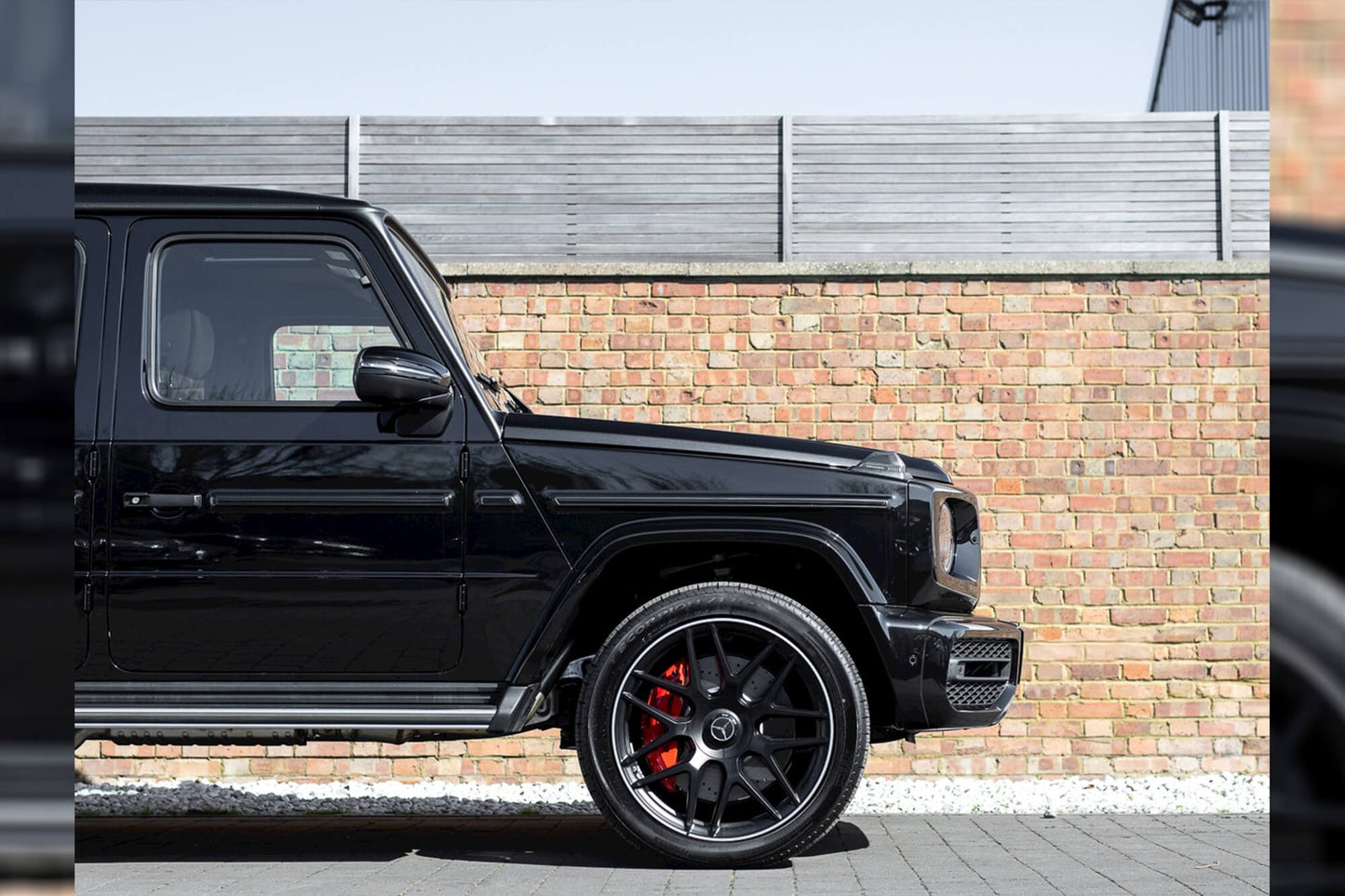 Kit tuning bară față tip 63 compatibil cu Mercedes G class W464 (după 2018), cu PDC, grilă, capace faruri, aripi laterale
