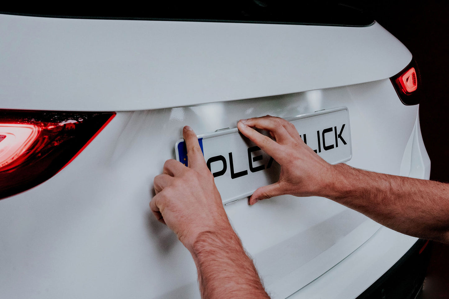 Plexiclick® - Suport invizibil pentru numar de inmatriculare, transparent