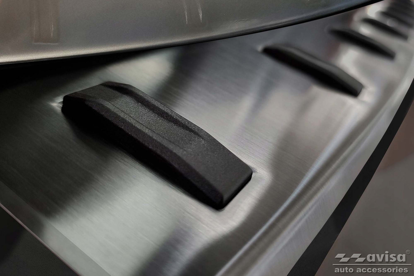 Protector bara spate ranforsat Avisa pentru Volvo V60 (2010-2018), Cross Country dupa 2015, negru