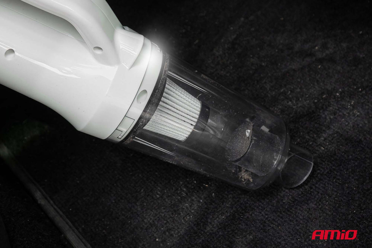 Aspirator auto Amio 12V, 60W, 5kPa, alimentat la bricheta auto
